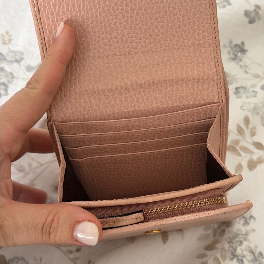 Authentic Gucci GG Marmont Blush Pink Leather Compact Wallet - Picture 10 of 17